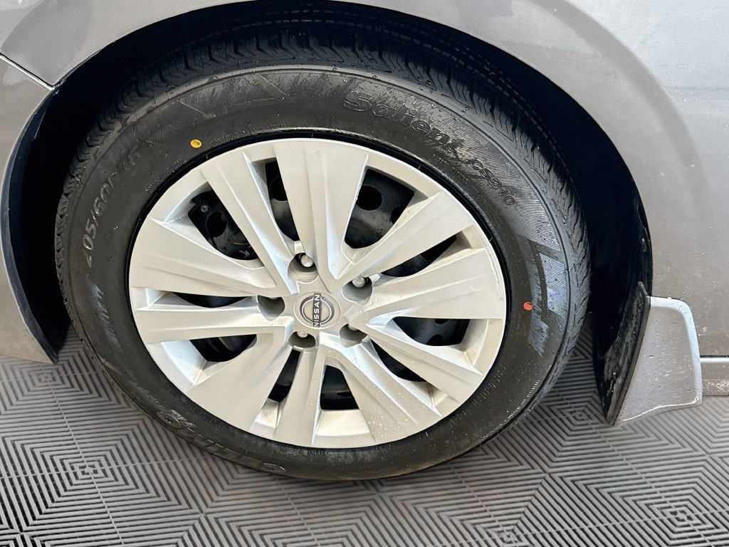 Used 2024 Nissan Sentra S FWD image 33