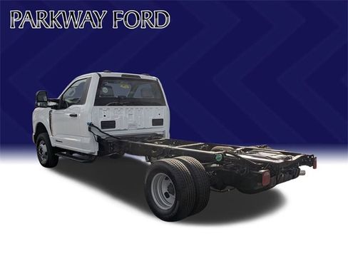 Used 2024 Ford F350 XL w/ Snow Plow Prep Package image 7