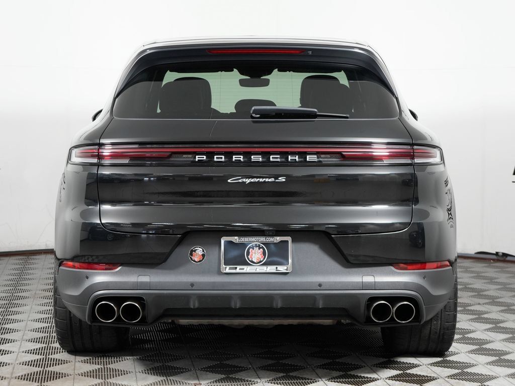 Certified 2024 Porsche Cayenne S AWD/4WD image 6