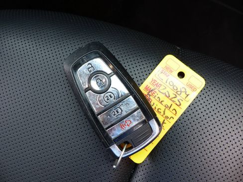 Used 2025 Lincoln Aviator AWD image 56