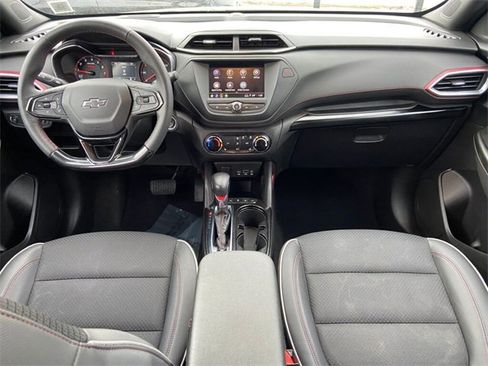 Used 2023 Chevrolet TrailBlazer RS image 12