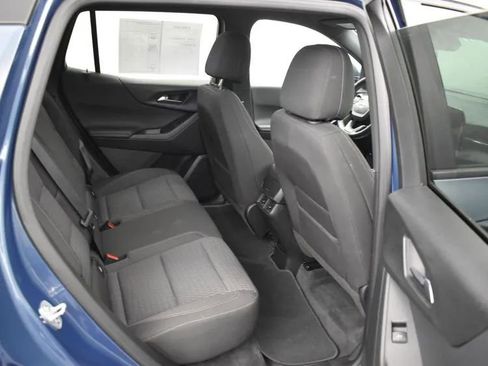 Used 2025 Chevrolet Equinox LT image 17