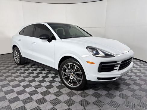Certified 2021 Porsche Cayenne Coupe AWD/4WD image 7