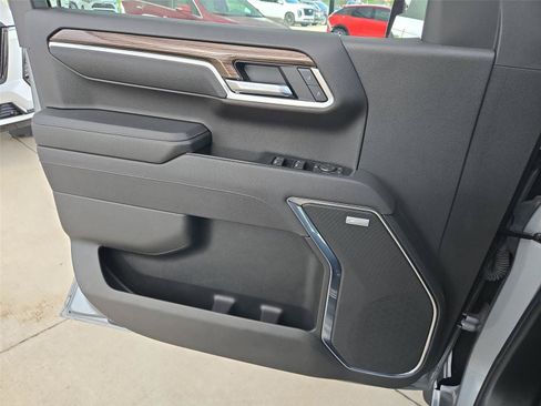 Used 2026 Chevrolet Silverado 1500 RST w/ Convenience Package II AWD/4WD image 23