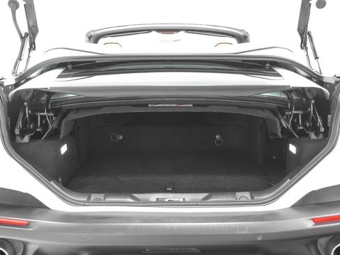 Certified 2019 Ferrari Portofino RWD image 36
