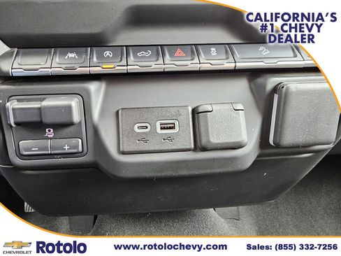 Used 2024 Chevrolet Silverado 1500 Custom Trail Boss w/ Turbomax Blackout Package AWD/4WD image 32