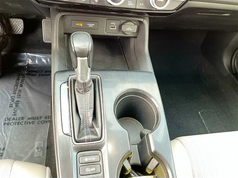 Used 2022 Honda Civic EX-L image 16