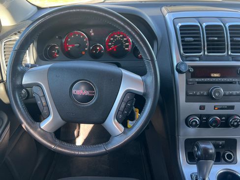 Used 2010 GMC Acadia SLE image 11