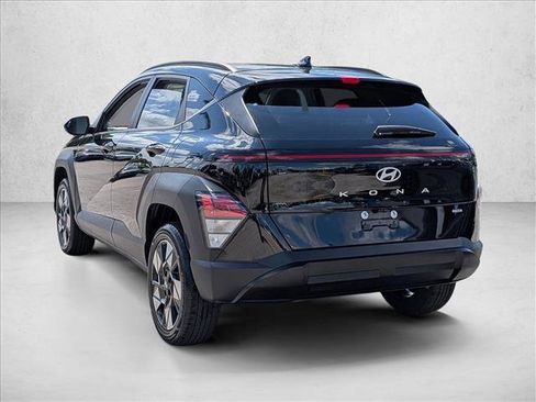 Used 2024 Hyundai Kona SEL AWD/4WD image 7