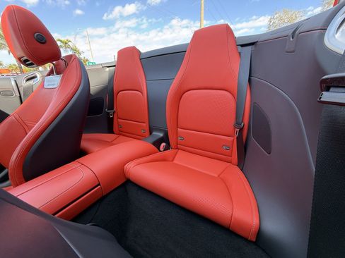 Used 2022 Mercedes-Benz SL 63 AMG 4MATIC image 13