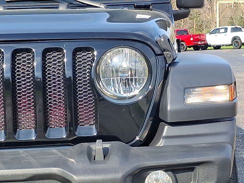 Used 2023 Jeep Wrangler Unlimited Sport AWD/4WD image 27