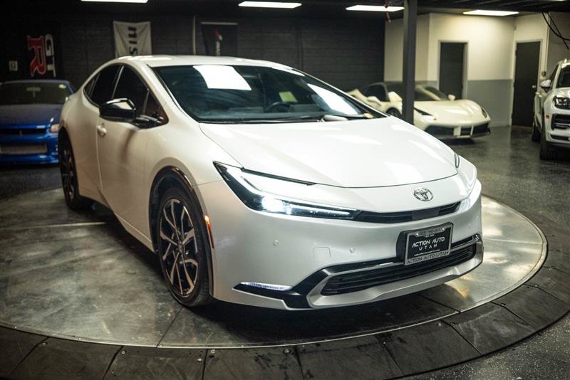 Used 2024 Toyota Prius Prime FWD image 5