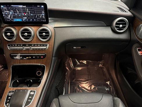 Used 2020 Mercedes-Benz GLC 43 AMG 4MATIC image 31