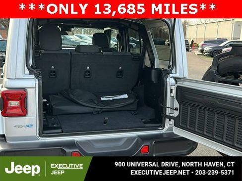 Used 2024 Jeep Wrangler Unlimited Sahara w/ Safety Group image 24