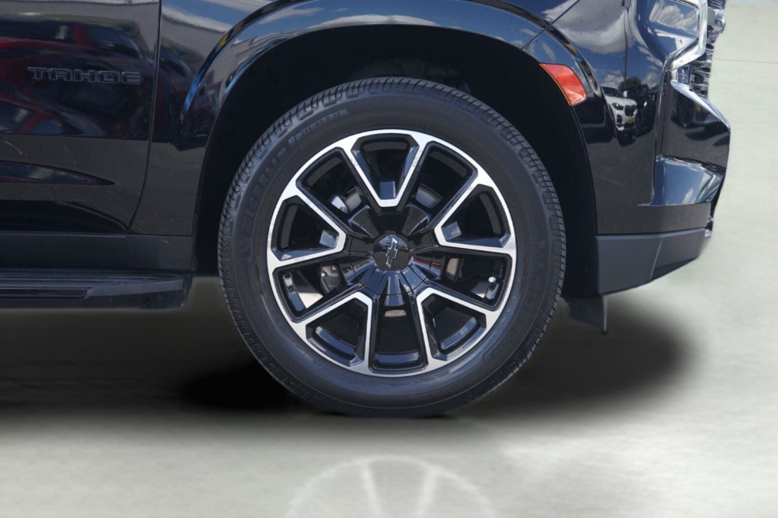 Used 2021 Chevrolet Tahoe RST AWD/4WD image 4