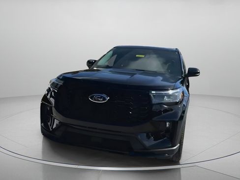 New 2026 Ford Explorer ST-Line w/ ST-Line Street Pack image 9