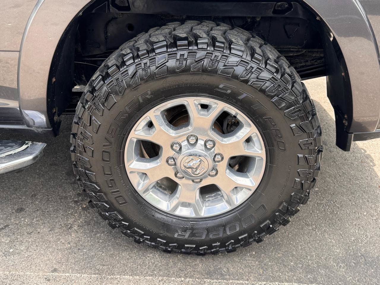 Used 2019 RAM 3500 Laramie AWD/4WD image 13