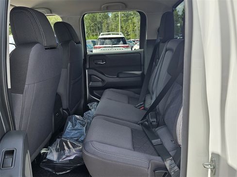 New 2026 Nissan Frontier SV image 4