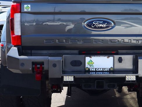 Used 2019 Ford F450 Lariat w/ Lariat Ultimate Package image 28