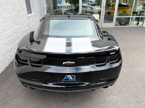 Used 2010 Chevrolet Camaro SS RWD image 19
