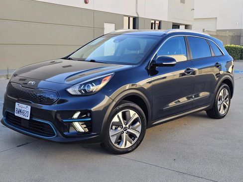 Used 2020 Kia Niro EX FWD image 1