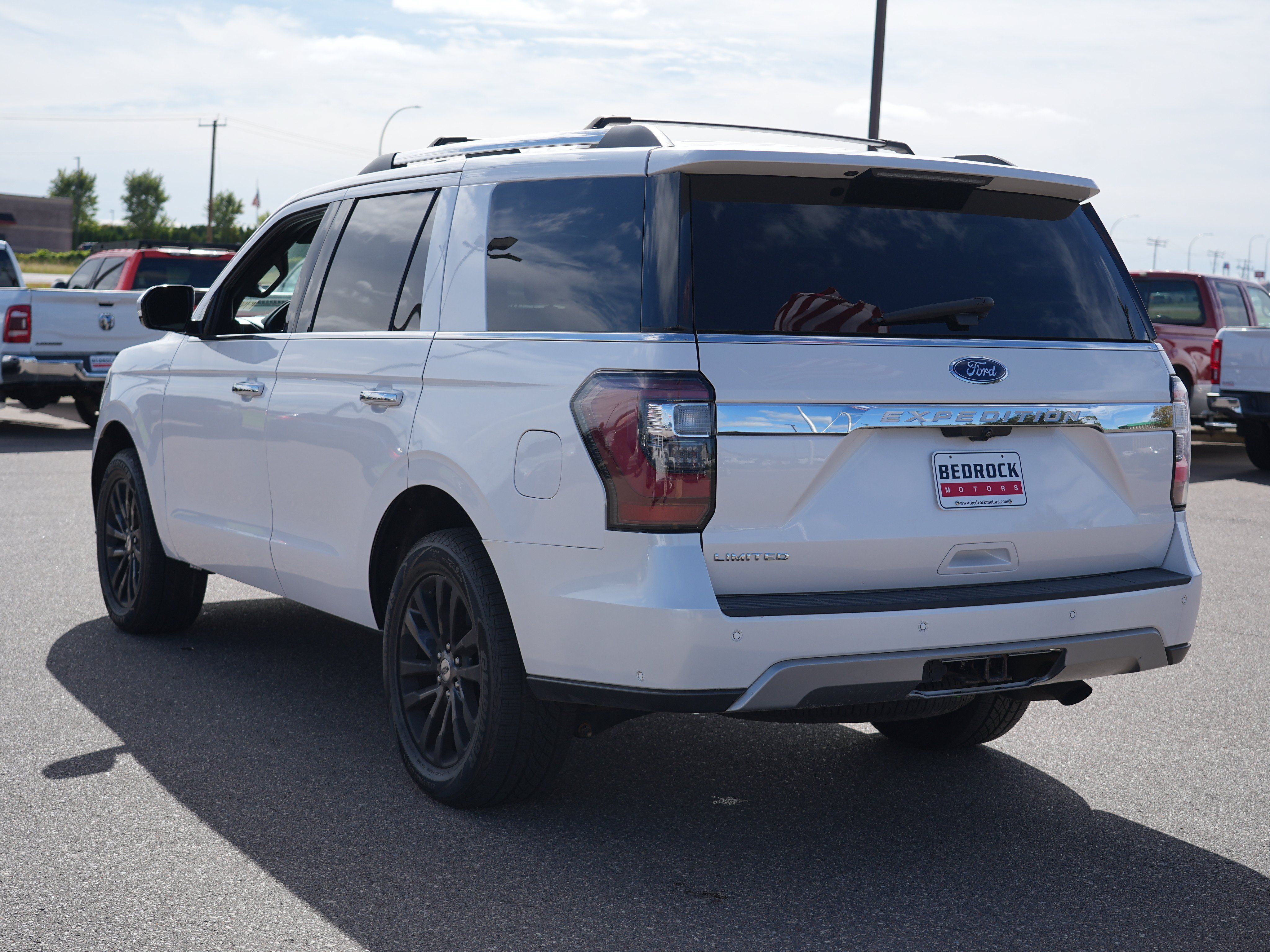 Used 2019 Ford Expedition Limited w/ Equipment Group 301A AWD/4WD image 5