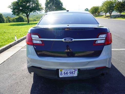 Used 2016 Ford Taurus Police Interceptor AWD image 12