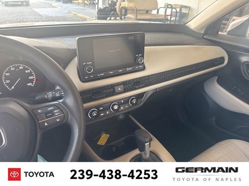 Used 2023 Honda HR-V LX image 14