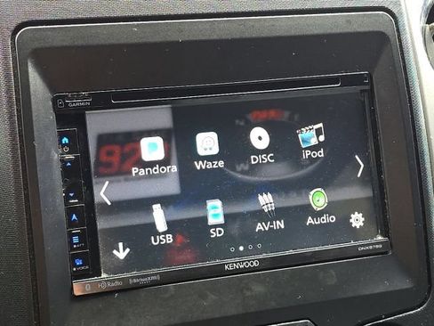 Used 2014 Ford F150 XLT w/ XLT Chrome Package RWD image 27