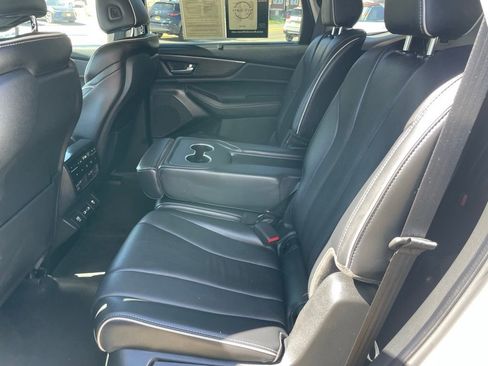 Used 2023 Acura MDX SH-AWD w/ Advance Package image 7