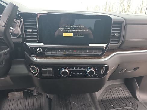 New 2026 GMC Sierra 1500 SLE AWD/4WD image 19