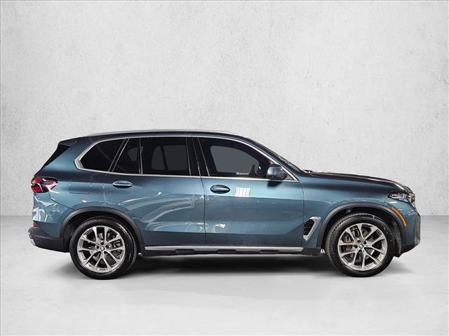 Certified 2024 BMW X5 sDrive40i w/ Premium Package RWD image 4