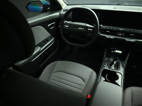 Certified 2025 Kia K4 EX FWD image 47