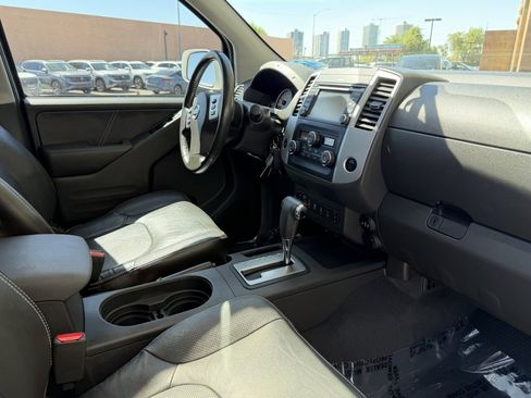 Used 2019 Nissan Frontier PRO-4X w/ Pro-4x Luxury Package AWD/4WD image 36