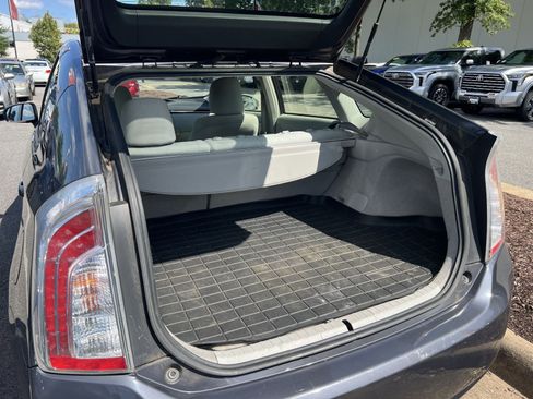 Used 2012 Toyota Prius Three w/ Solar Roof Pkg FWD image 22