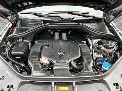 Used 2018 Mercedes-Benz GLS 450 4MATIC w/ Premium Package image 18