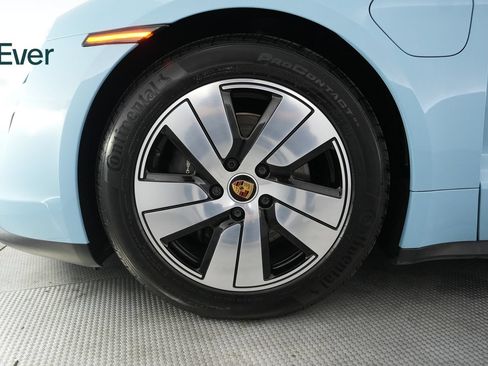 Used 2023 Porsche Taycan RWD image 19