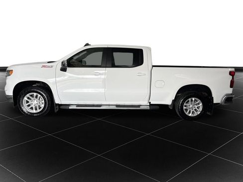 Used 2023 Chevrolet Silverado 1500 LT AWD/4WD image 2