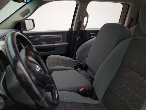 Used 2019 RAM 1500 Big Horn AWD/4WD image 17