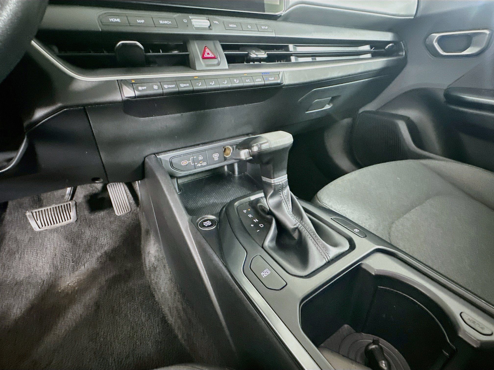 Used 2025 Kia K4 FWD image 24
