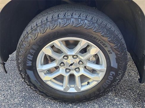 Used 2023 Chevrolet Silverado 1500 RST w/ Convenience Package II image 34