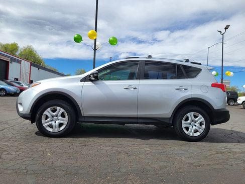 Used 2015 Toyota RAV4 LE image 8