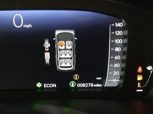 Used 2025 Honda Pilot Elite image 18