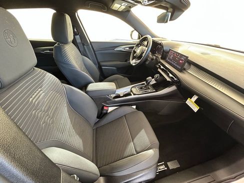 New 2025 Alfa Romeo Tonale image 13