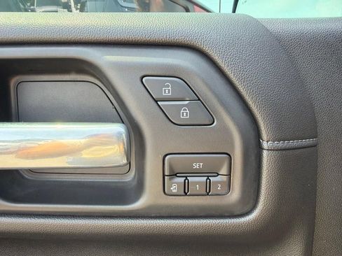 Used 2021 Chevrolet Silverado 1500 High Country w/ Technology Package AWD/4WD image 30