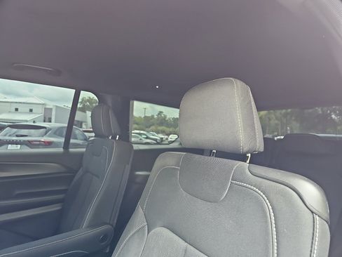 Used 2025 Jeep Grand Cherokee L Laredo w/ Luxury Tech Group I RWD image 15