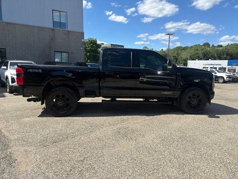 Used 2023 Ford F250 Lariat w/ Black Appearance Package AWD/4WD image 8