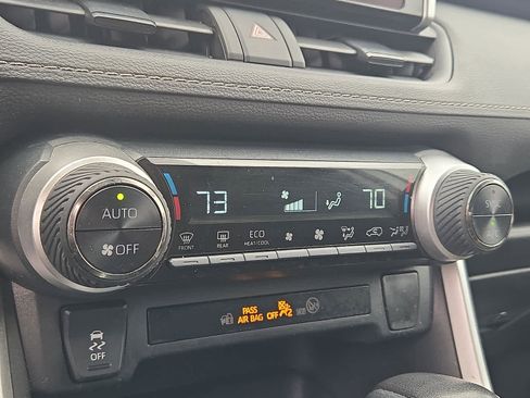 Used 2023 Toyota RAV4 LE image 17