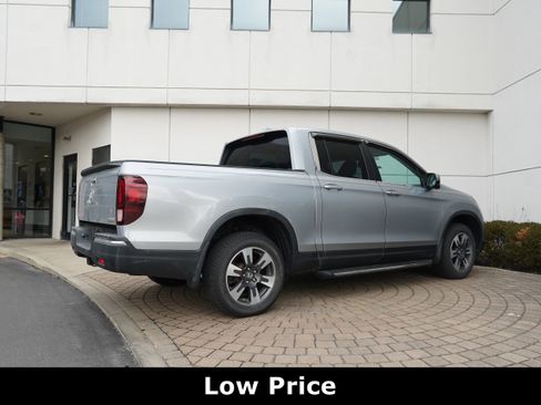 Used 2018 Honda Ridgeline RTL-T image 3