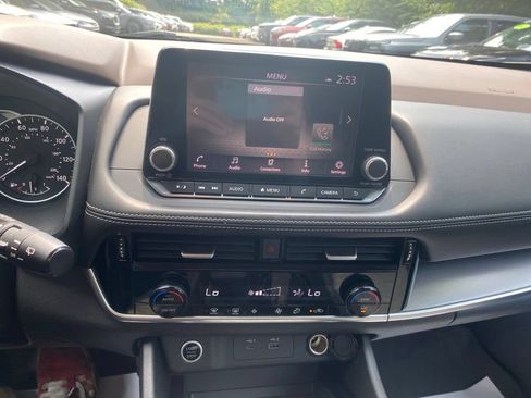 Used 2021 Nissan Rogue SV AWD/4WD image 18